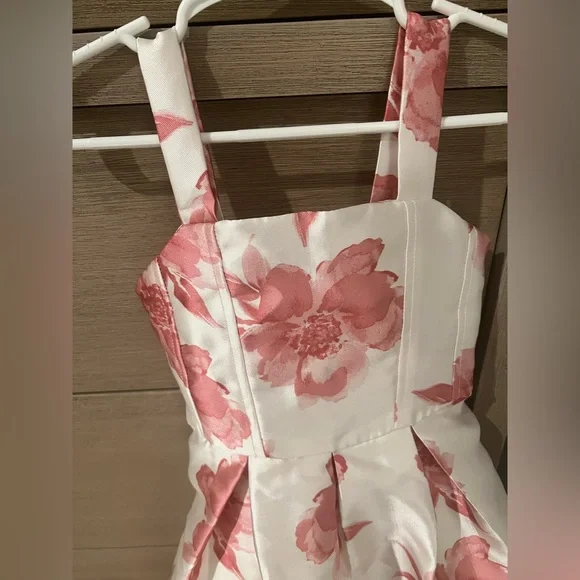 NWOT-toddler floral dress - Picture 5 of 5